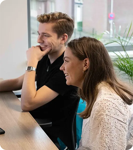 Collega's van KJ Software in gesprek
