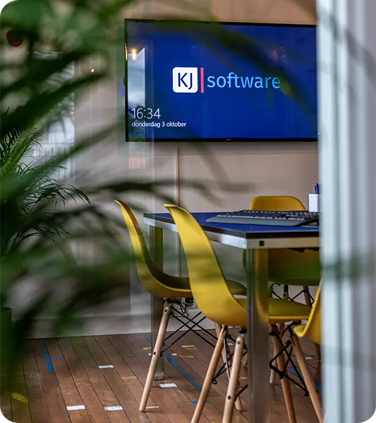 KJ Software kantoor schermd