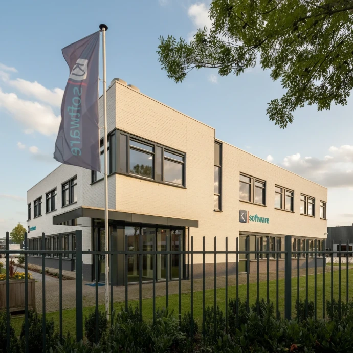 Kantoor KJ Software Veghel, zonnige lucht (bewerkt) - voor /ai parallax band